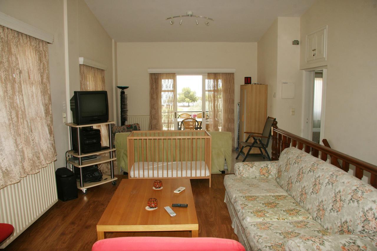 Villa Vlichos Amarynthos Extérieur photo
